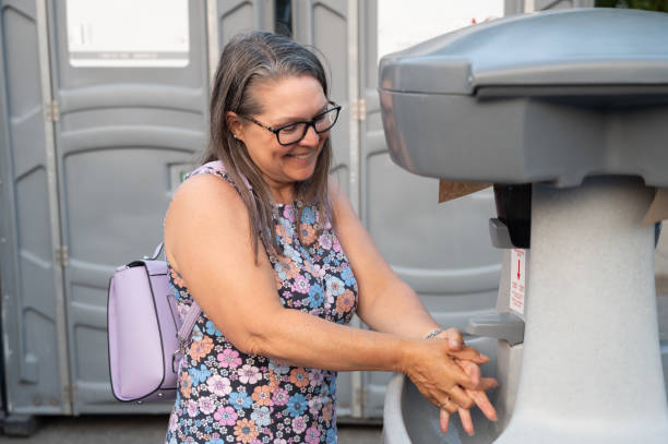Best High-end porta potty rental  in Gnadenhutten, OH